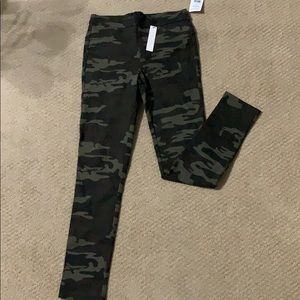 Sanctuary camo jeggings size M